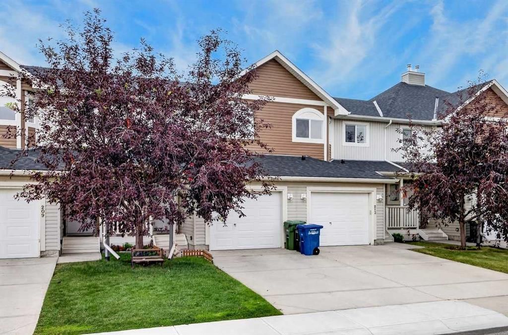 211 Bayside Point SW, Airdrie — photo 3 of 40