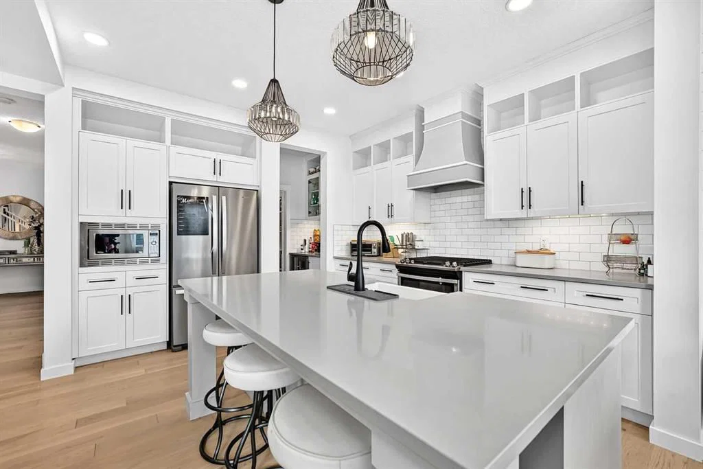 313 Walgrove Terrace SE, Calgary — photo 4 of 36