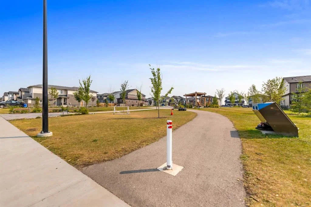 75 Homestead Park NE, Calgary — photo 4 of 45