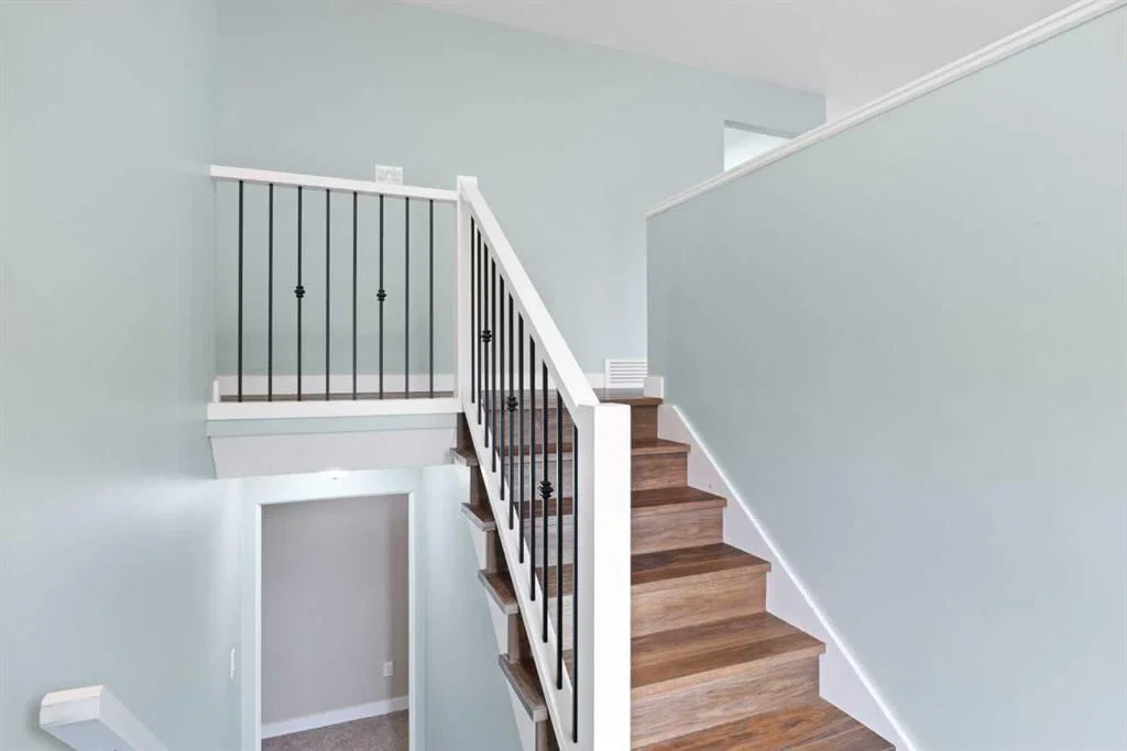 195 Lake Wapta Rise SE, Calgary — photo 2 of 47