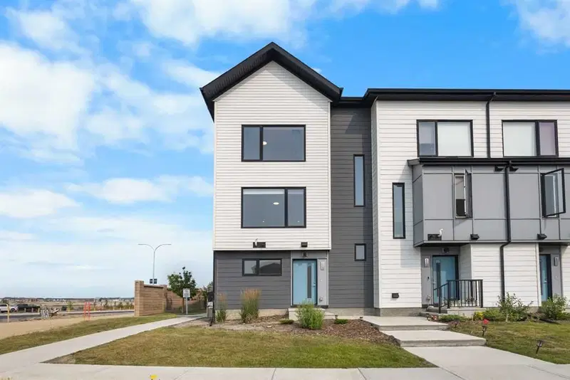615 Evanston Link NW, Calgary — main listing photo