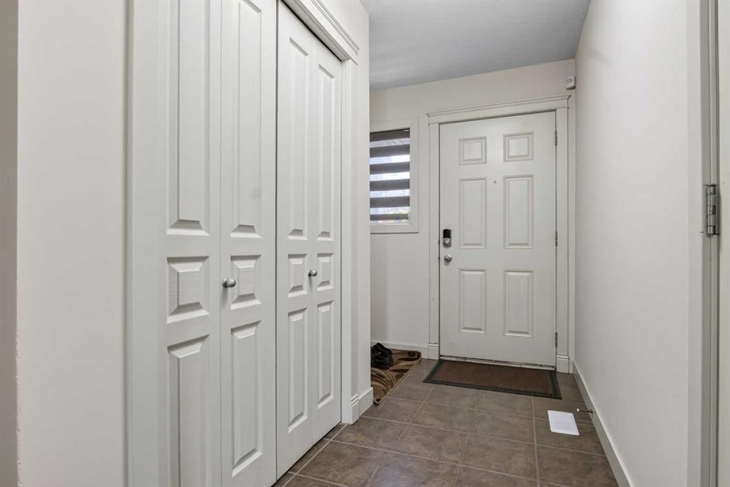 224 Bayside Point SW, Airdrie — photo 5 of 50