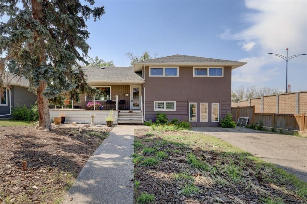 1615 23 Street NW, Calgary — main listing photo