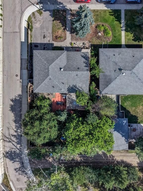 1615 23 Street NW, Calgary — photo 2 of 40