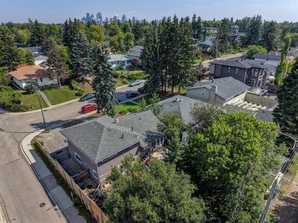 1615 23 Street NW, Calgary — photo 4 of 40