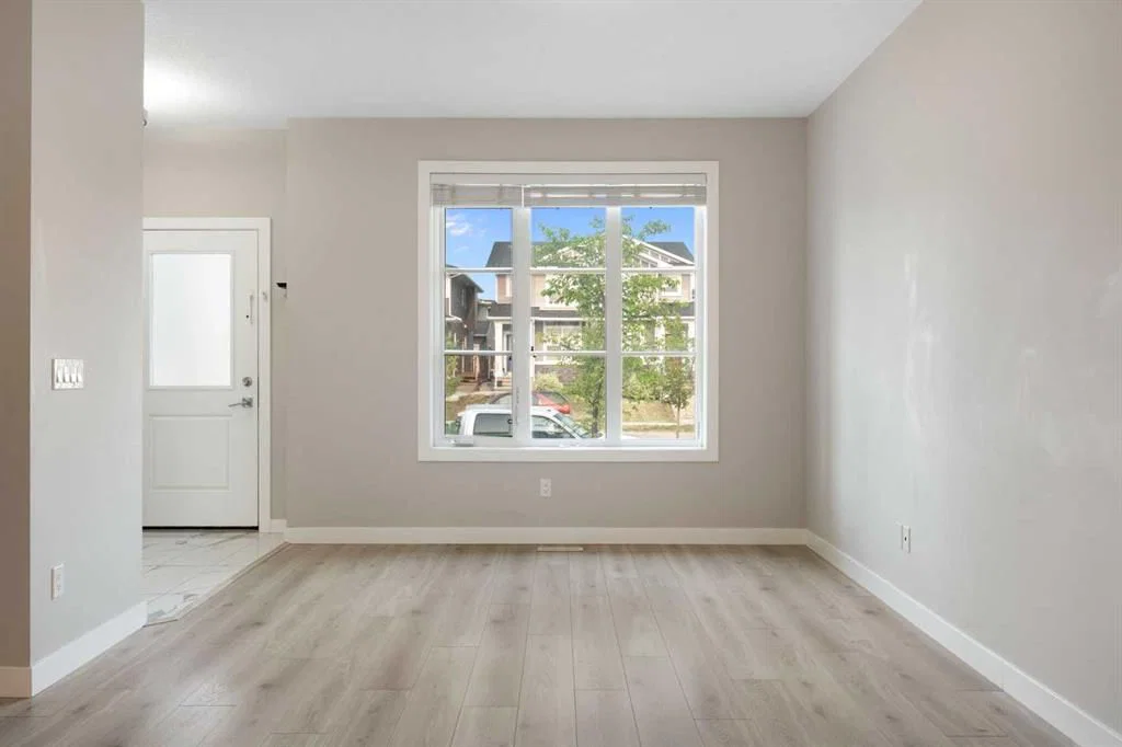 125 Corner Meadows Gate NE, Calgary — photo 4 of 49