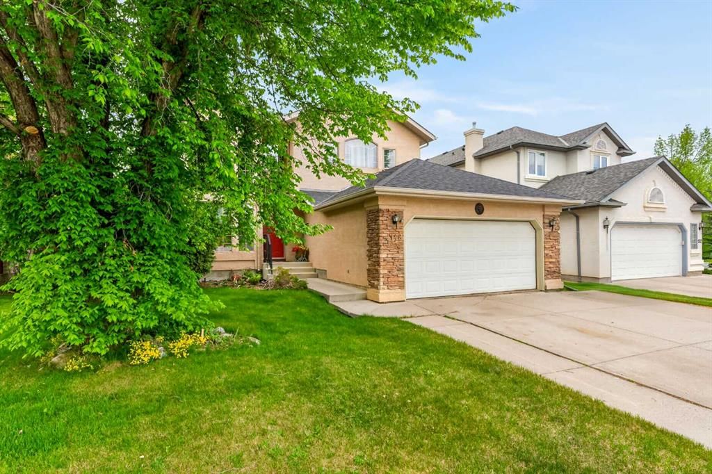 148 Sierra Madre Crescent SW, Calgary — photo 2 of 48