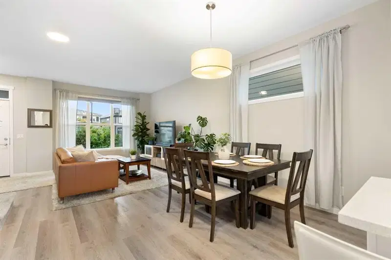 1021 Mahogany Boulevard SE, Calgary — main listing photo