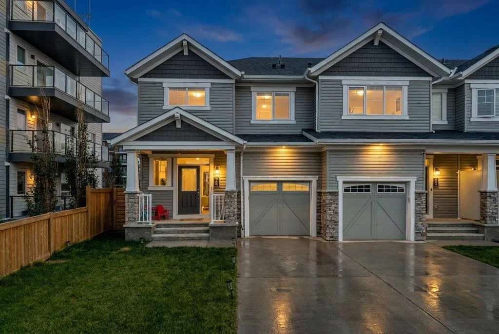 260 Carringham Way NW, Calgary — photo 2 of 38