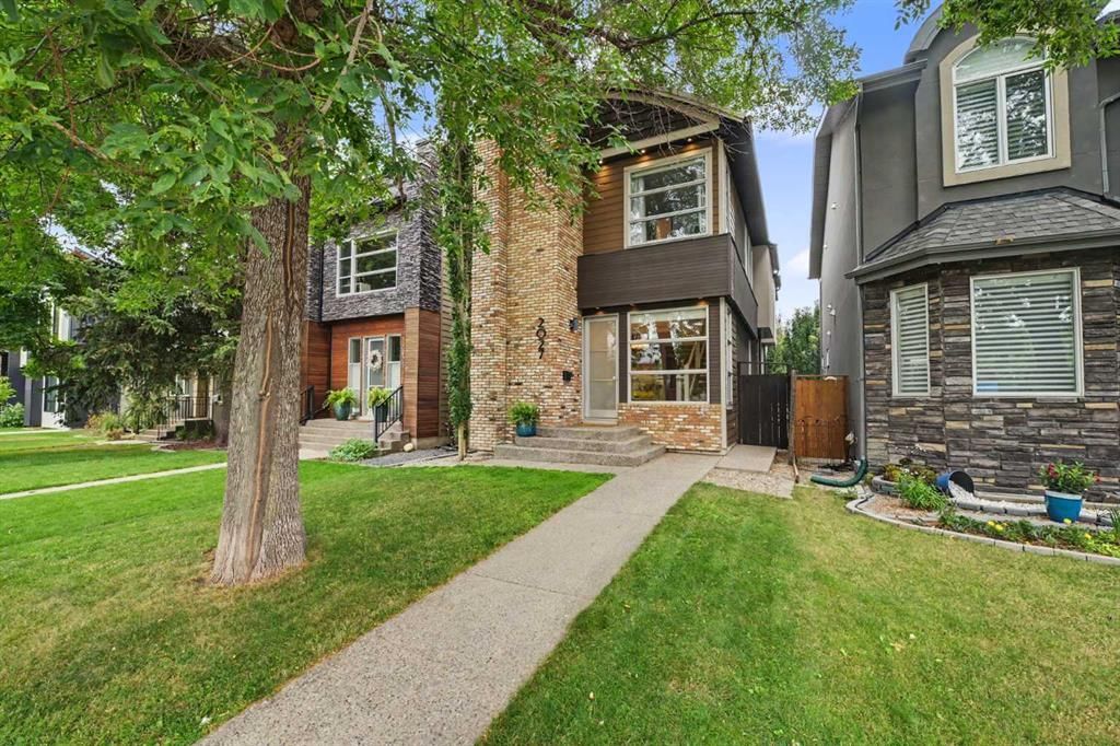 2027 42 Avenue SW, Calgary — main listing photo