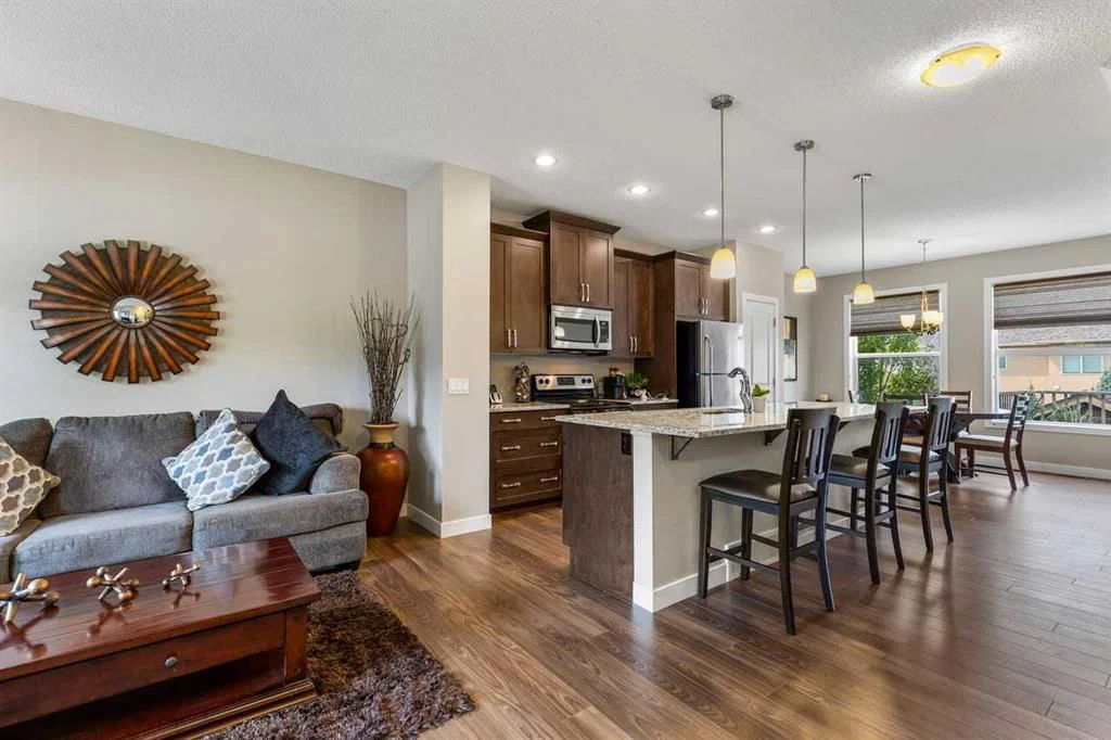 579 Evanston Drive NW, Calgary — photo 3 of 47