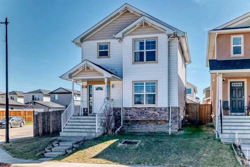52 TARALAKE Street NE, Calgary — photo 3 of 43