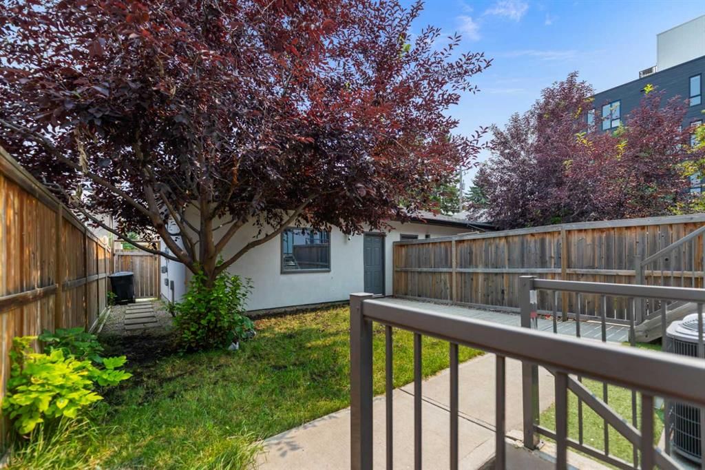 2020 37 Street SW, Calgary — photo 3 of 46