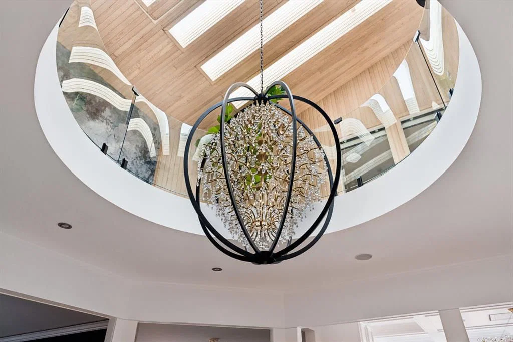 79 Bel-Aire Place SW, Calgary — photo 5 of 48