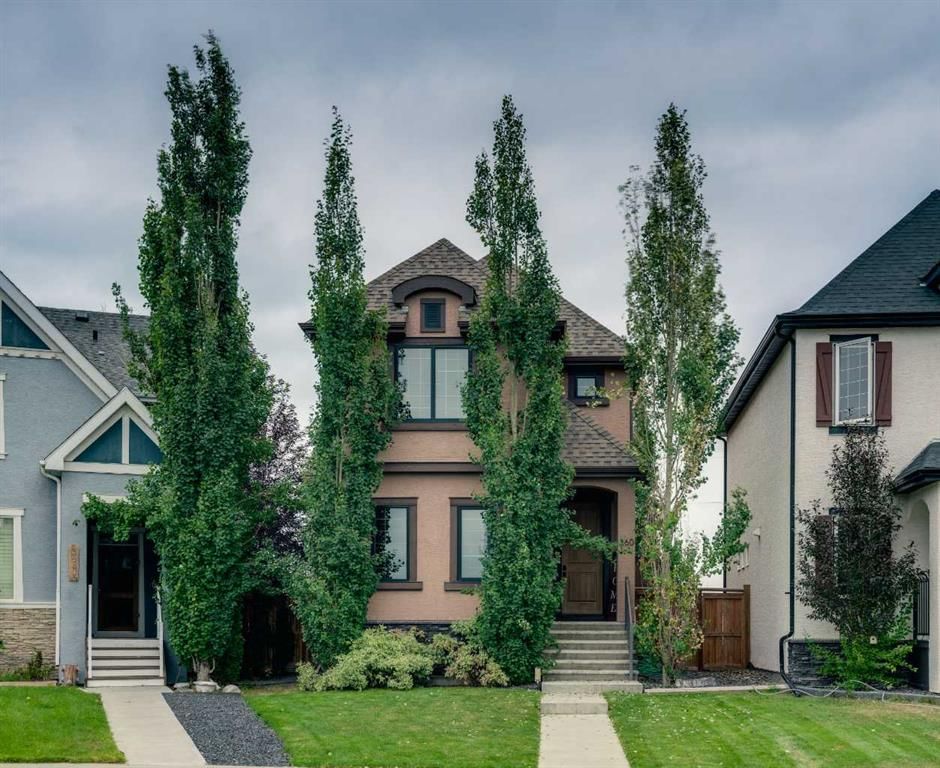 360 Marquis Heights SE, Calgary — main listing photo