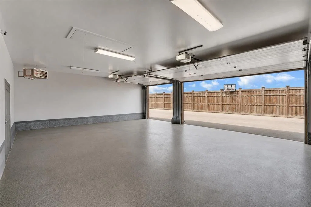 360 Marquis Heights SE, Calgary — photo 3 of 50