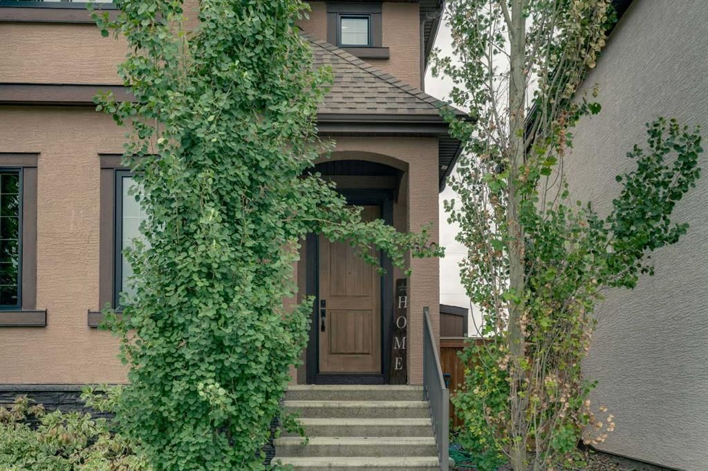 360 Marquis Heights SE, Calgary — photo 4 of 50