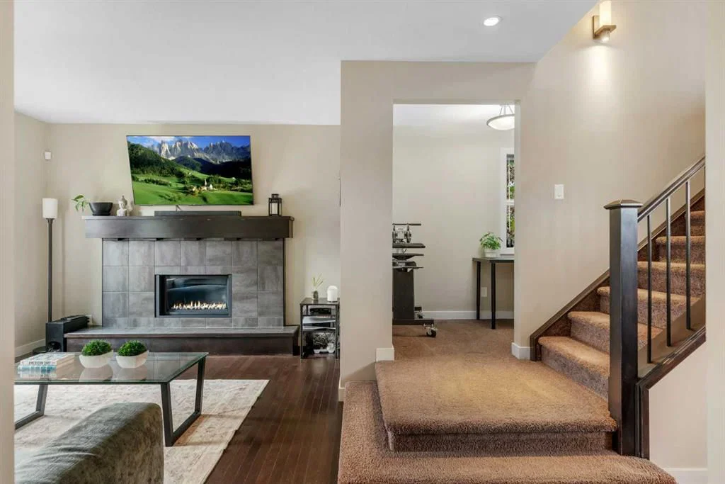 360 Marquis Heights SE, Calgary — photo 5 of 50