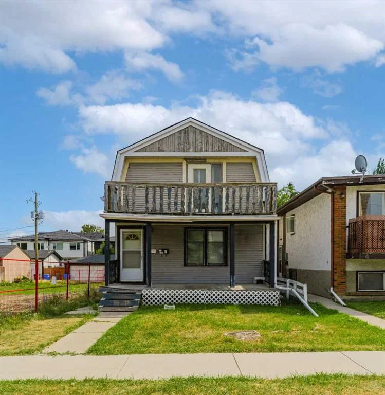 235 20 Avenue NE, Calgary — main listing photo