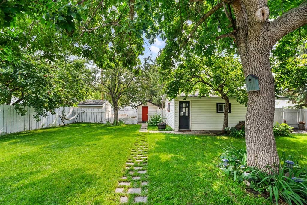632 Foritana Road SE, Calgary — photo 5 of 48