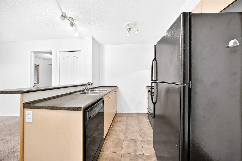 3120, 60 Panatella Street NW, Calgary — photo 4 of 25