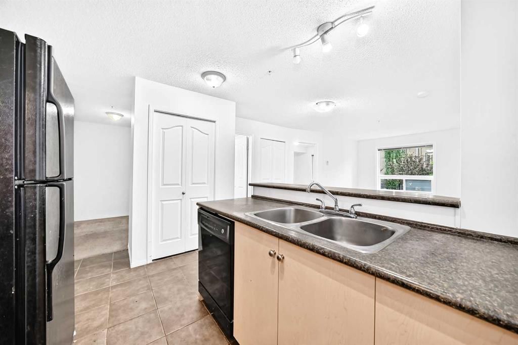 3120, 60 Panatella Street NW, Calgary — photo 5 of 25