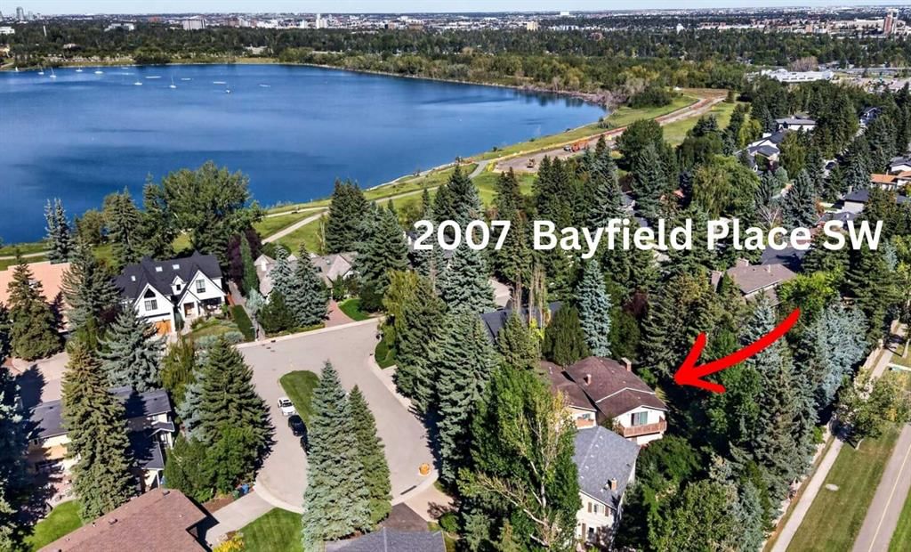 2007 Bay Field Place SW, Calgary — photo 2 of 34