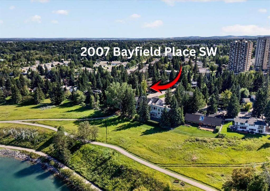 2007 Bay Field Place SW, Calgary — photo 3 of 34