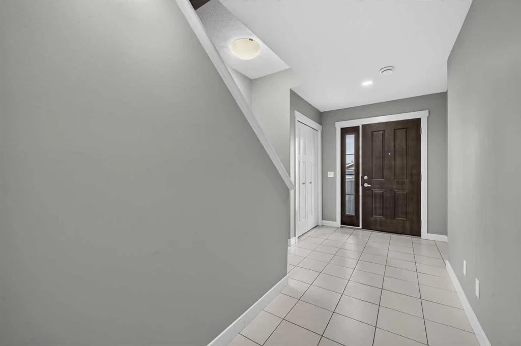905 Evanston Manor NW, Calgary — photo 3 of 38