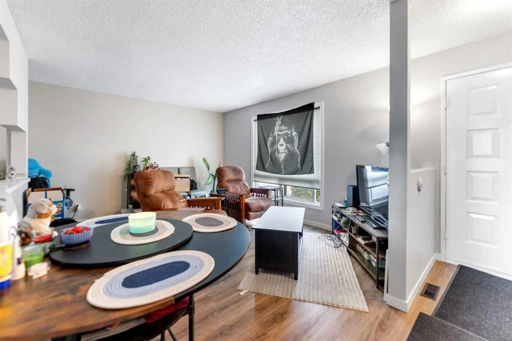 67 Falchurch Crescent NE, Calgary — photo 5 of 32