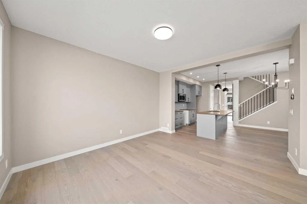 664 Sora Boulevard SE, Calgary — photo 3 of 11