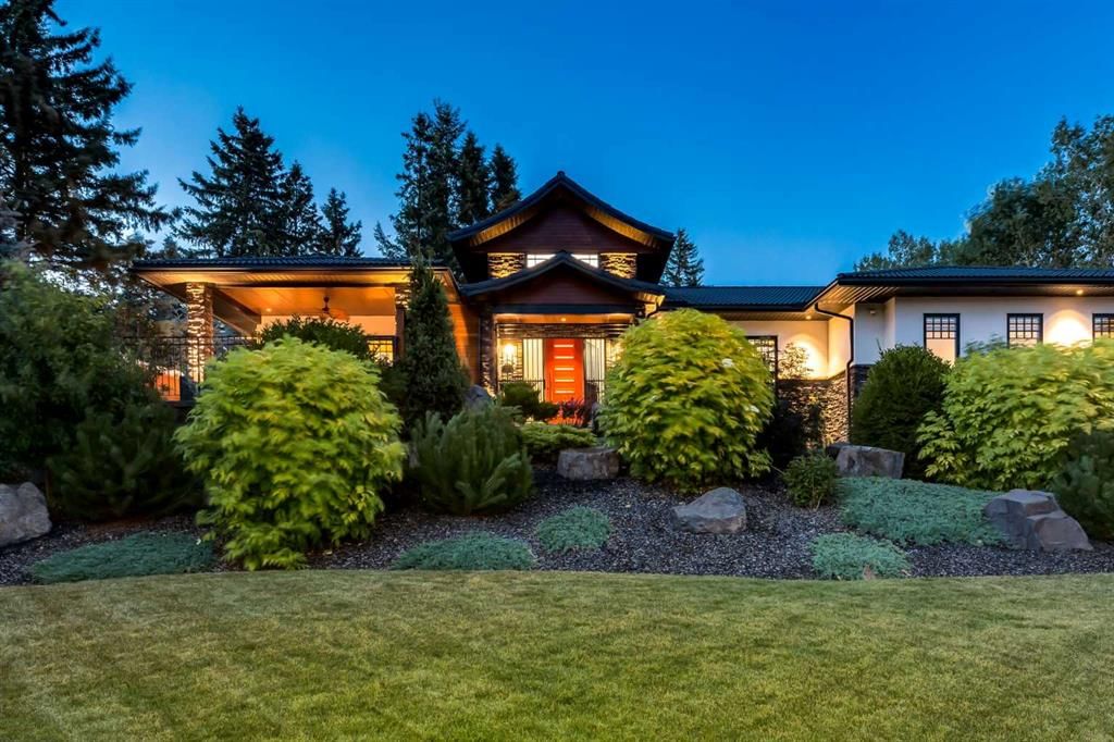 5812 Baroc Road NW, Calgary — main listing photo