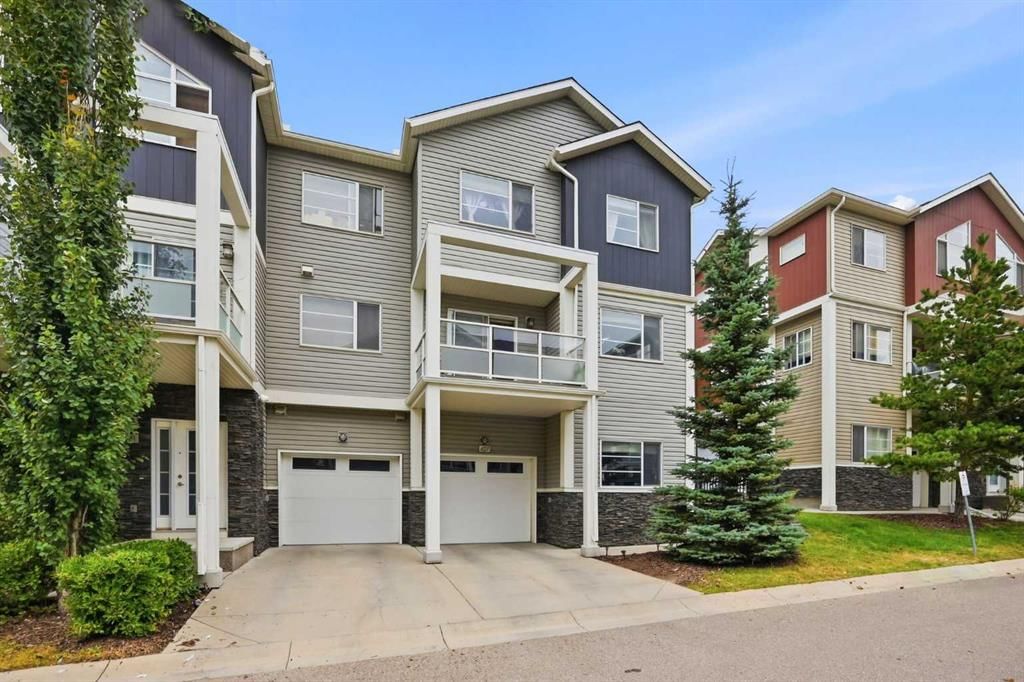 427 Redstone View NE, Calgary — photo 4 of 50
