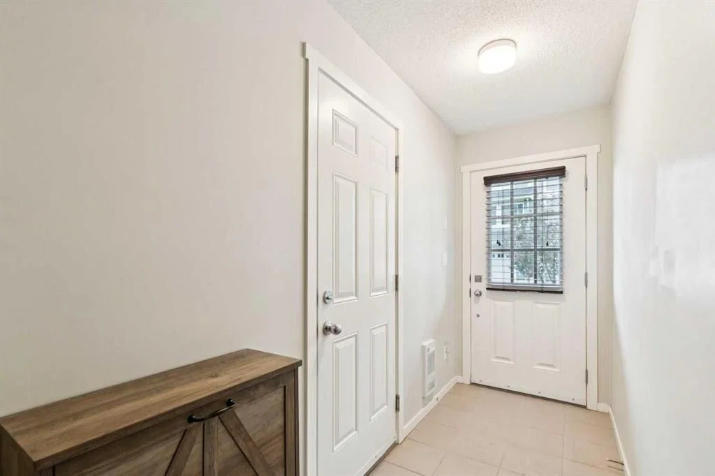 43 Kinlea Common NW, Calgary — photo 5 of 33