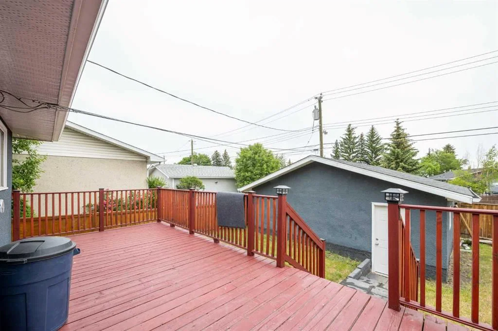 6036 4 Street NE, Calgary — photo 5 of 40