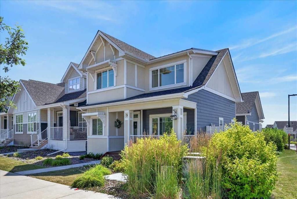 9 Drake Landing Square, Okotoks — photo 2 of 50