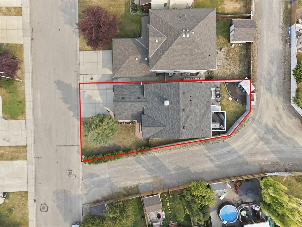 76 Crystalridge Crescent, Okotoks — photo 3 of 32