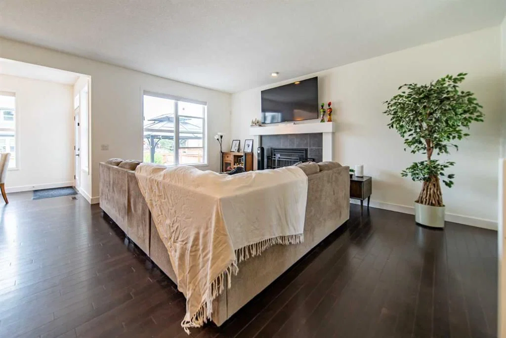 83 Auburn Glen Lane SE, Calgary — photo 3 of 47