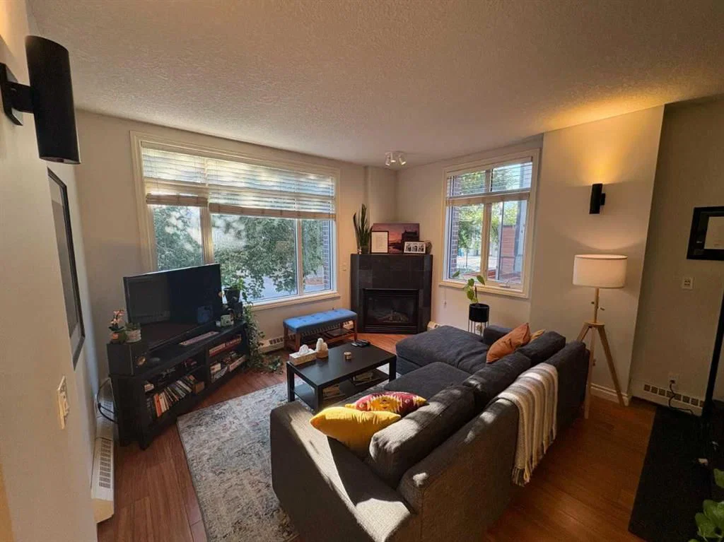 229, 910 Centre Avenue NE, Calgary — main listing photo