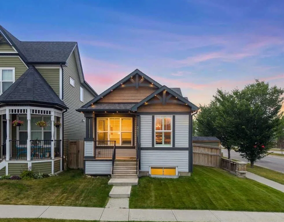 257 Auburn Meadows Way SE, Calgary — main listing photo