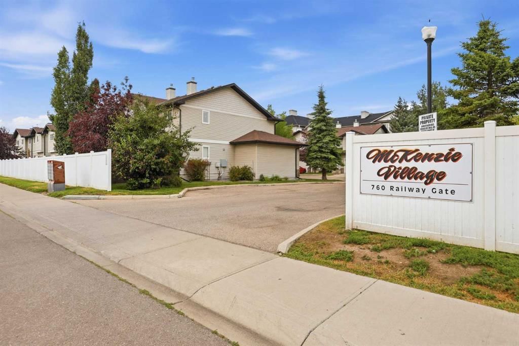 103, 760 Railway Gate SW, Airdrie — photo 2 of 39