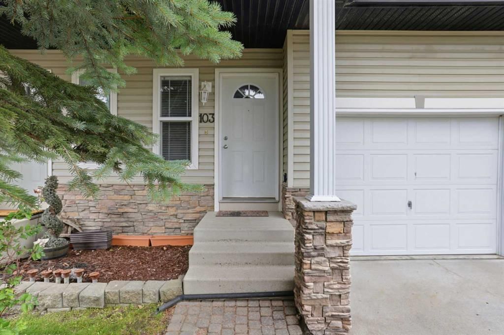 103, 760 Railway Gate SW, Airdrie — photo 4 of 39