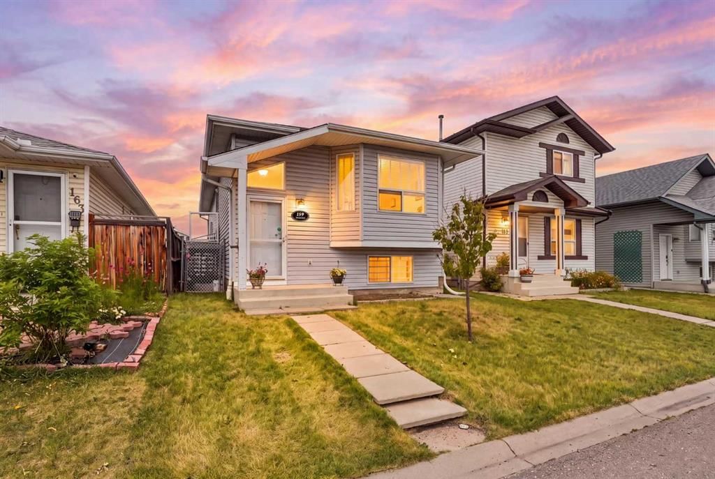 159 Applebrook Circle SE, Calgary — main listing photo