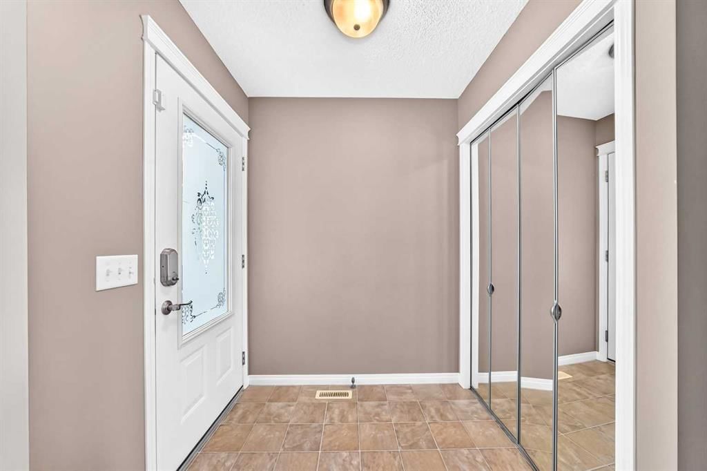 133 Prestwick Heights SE, Calgary — photo 3 of 50