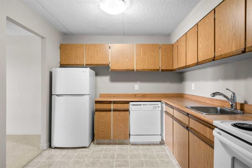 716, 5204 Dalton Drive NW, Calgary — photo 5 of 27