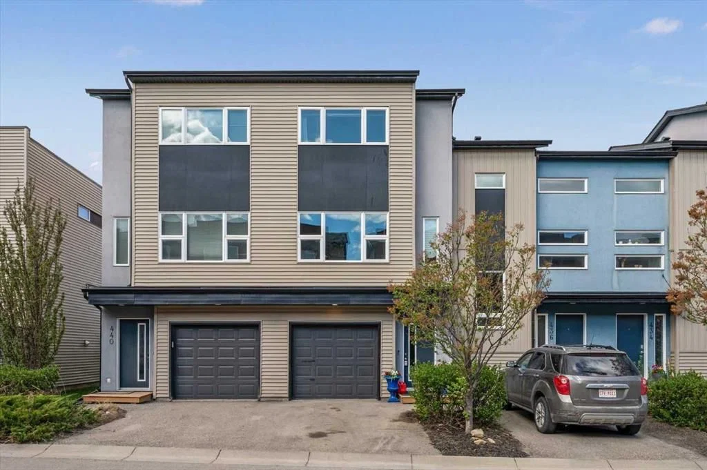 438 Covecreek Circle NE, Calgary — photo 2 of 39