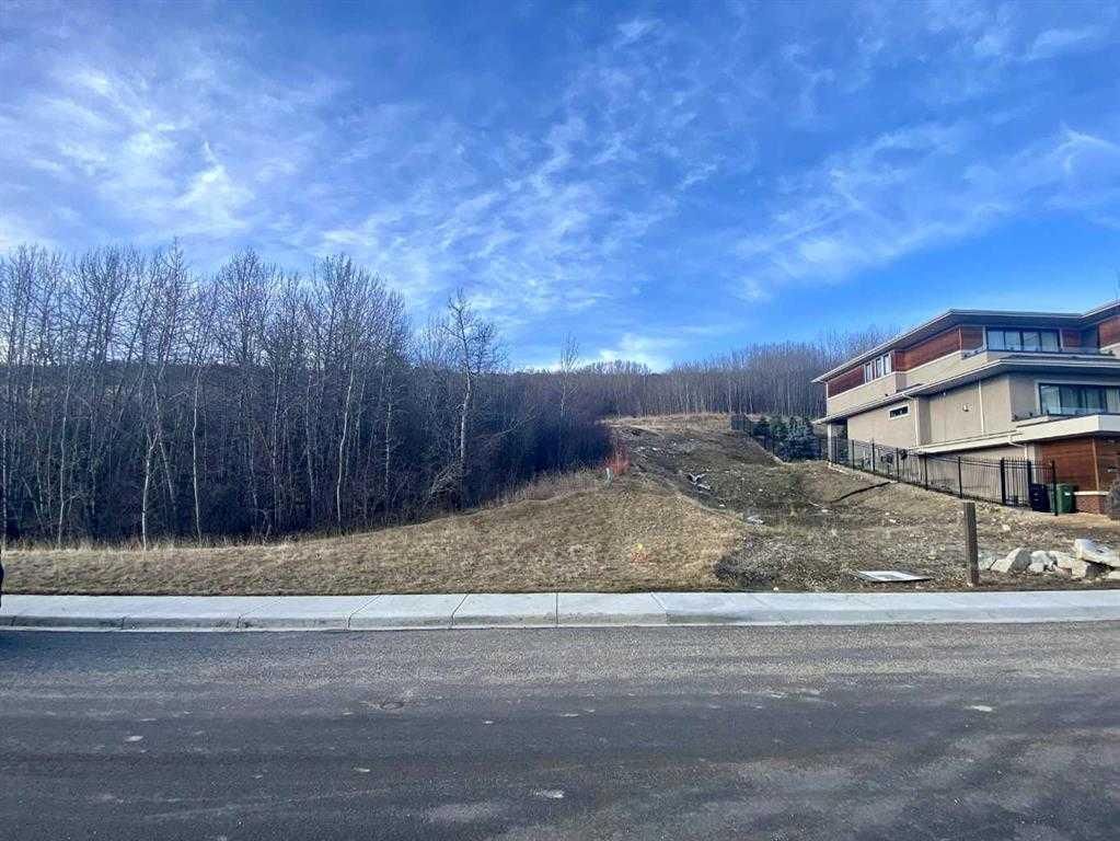 459 Patterson Boulevard SW, Calgary — main listing photo