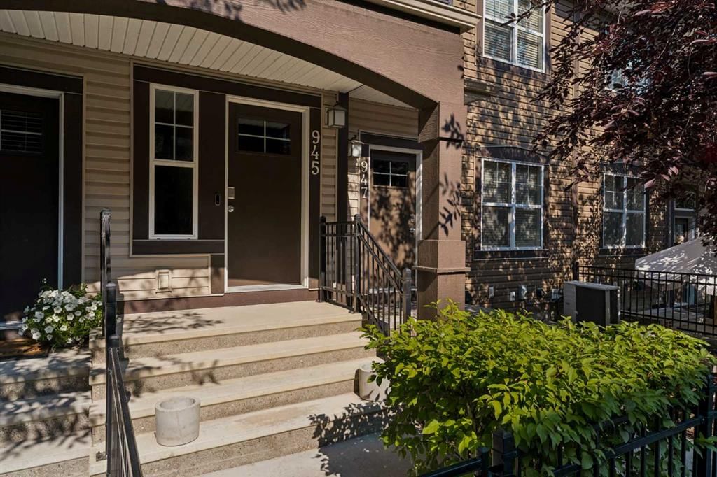945 Mckenzie Towne Manor SE, Calgary — photo 4 of 34