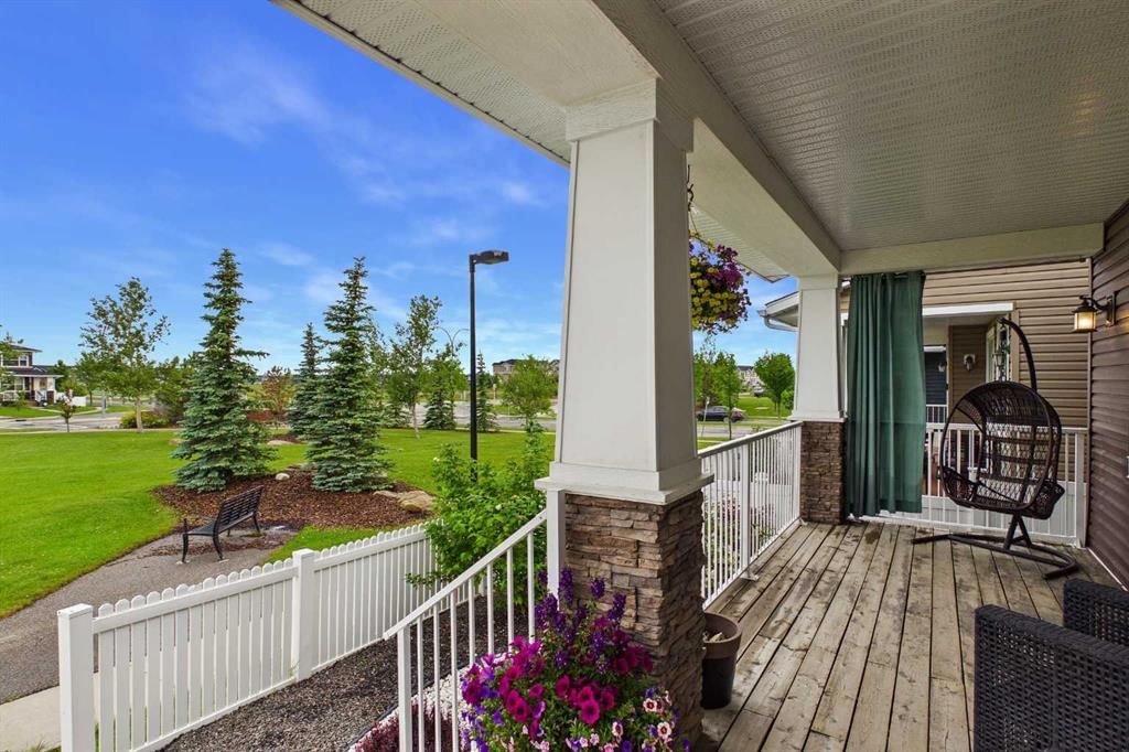 83 Redstone Gardens NE, Calgary — photo 3 of 50
