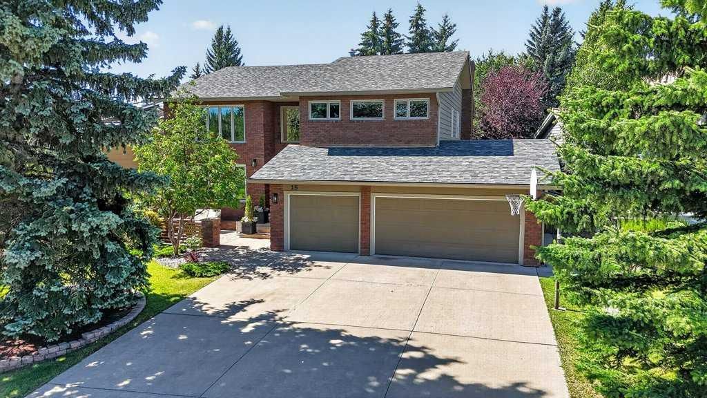 15 Woodacres Way SW, Calgary — main listing photo